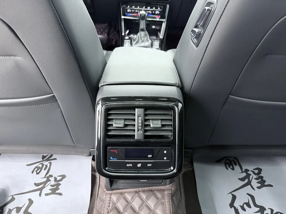 Volkswagen Passat PHEV Passat PHEV 2023 430PHEV Hybrid Elite Edition 2023 — миниатюра 3