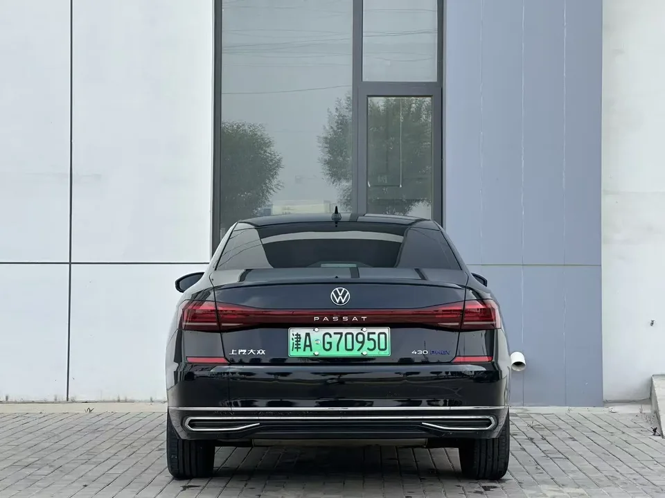 Volkswagen Passat PHEV Passat PHEV 2023 430PHEV Hybrid Elite Edition 2024 — миниатюра 2