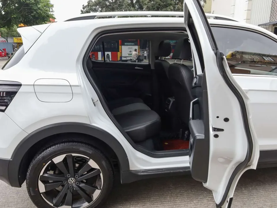 Volkswagen Explore the shadows 1.5L Automatic Joy-Link Edition 2023 — миниатюра 4