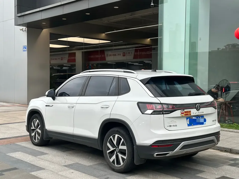 Volkswagen Tayron Tanyue 2023 330TSI 2WD Luxury Plus Advanced Edition 2023 — миниатюра 4