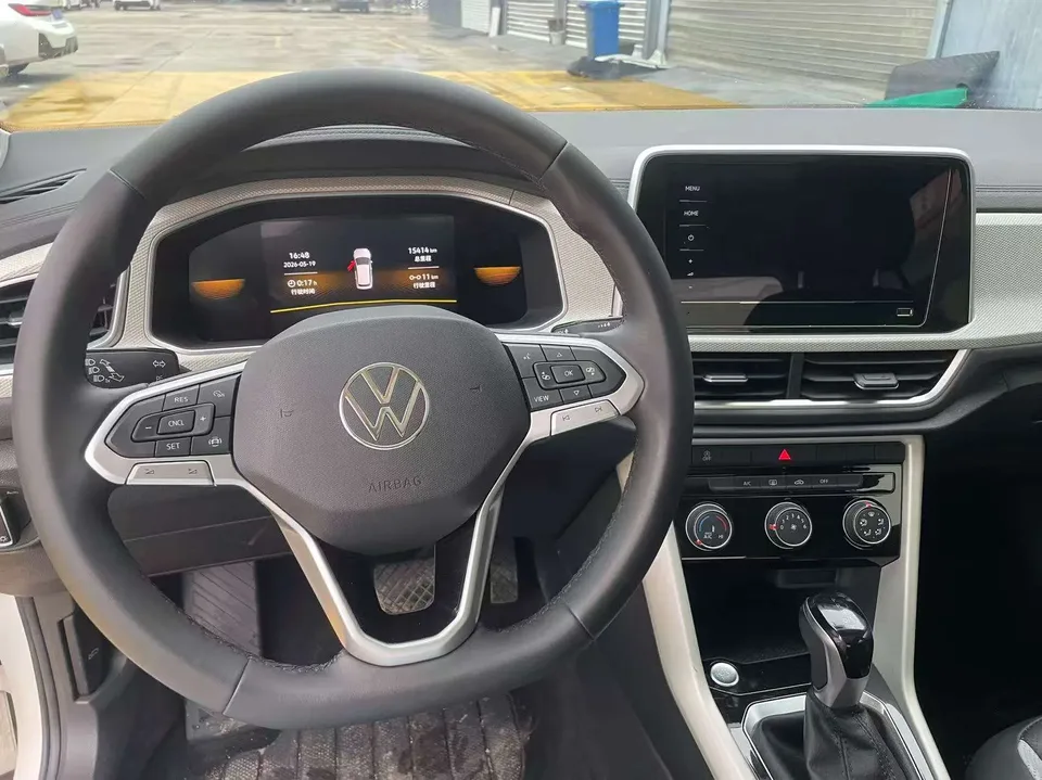 Volkswagen T-Roc 280TSI DSG Time Edition 2023 — миниатюра 3