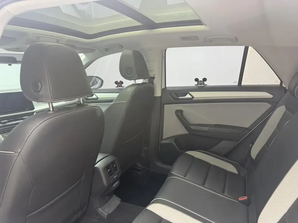 Volkswagen T-Roc 280TSI DSG Time Edition 2023 — миниатюра 5