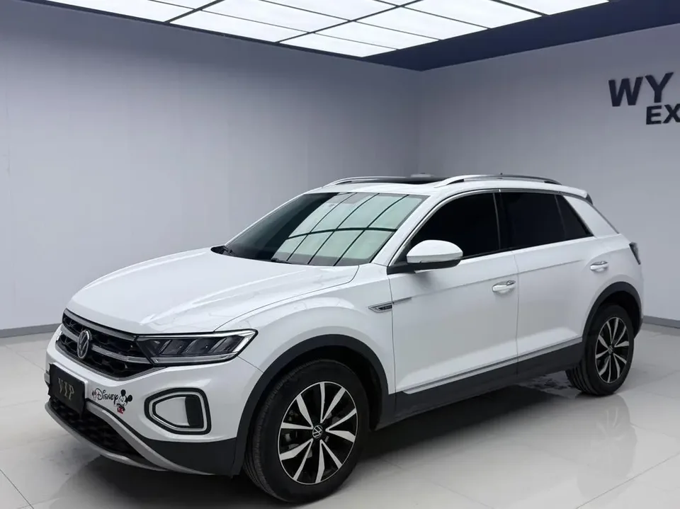 Volkswagen T-Roc 280TSI DSG Time Edition 2023 — фото 1, купить с доставкой в Москву