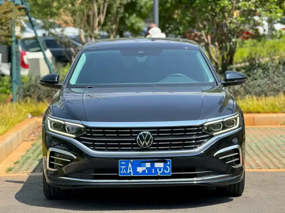 Volkswagen Passat 2023