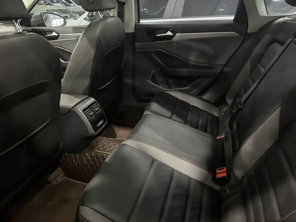 Volkswagen Sagitar Sagitar 280TSI DSG Excellence Edition 2022 — миниатюра 3