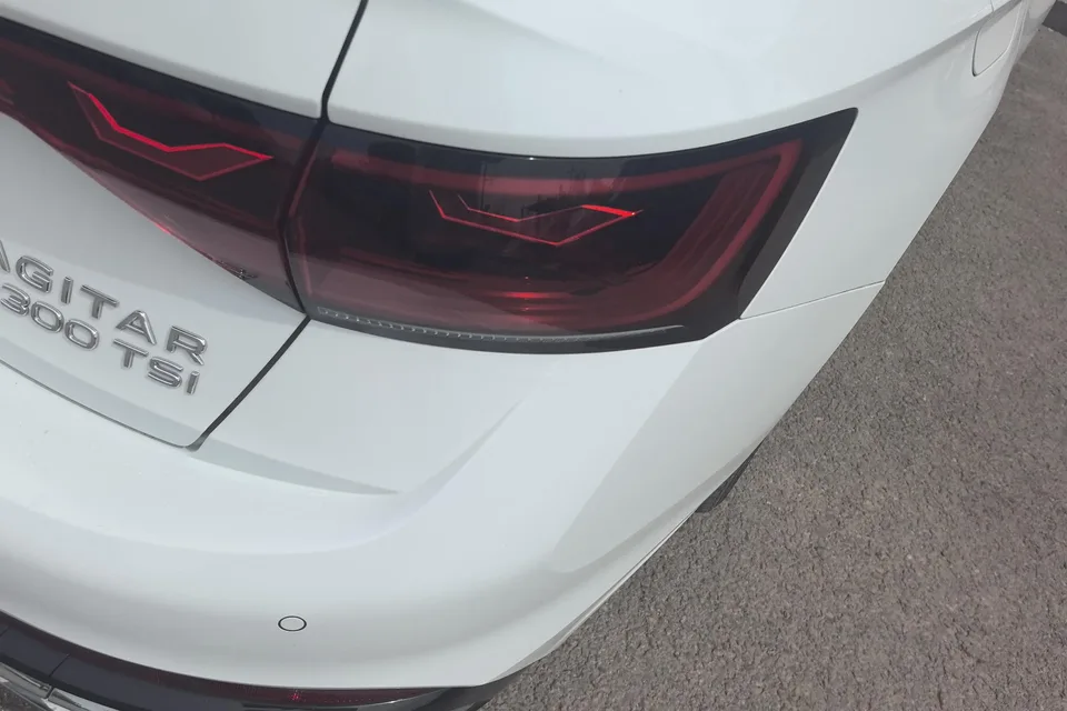 Volkswagen Sagitar 2023 Sagitar 300TSI DSG Beyond Edition 2024 — миниатюра 3