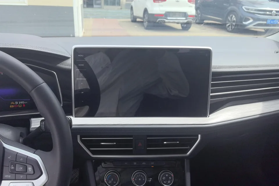 Volkswagen Sagitar 2023 Sagitar 300TSI DSG Beyond Edition 2024 — миниатюра 4