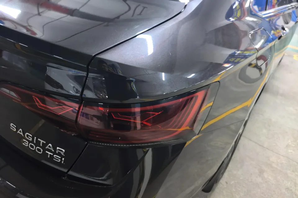 Volkswagen Sagitar 2023 Sagitar 300TSI DSG Beyond Edition 2023 — миниатюра 2