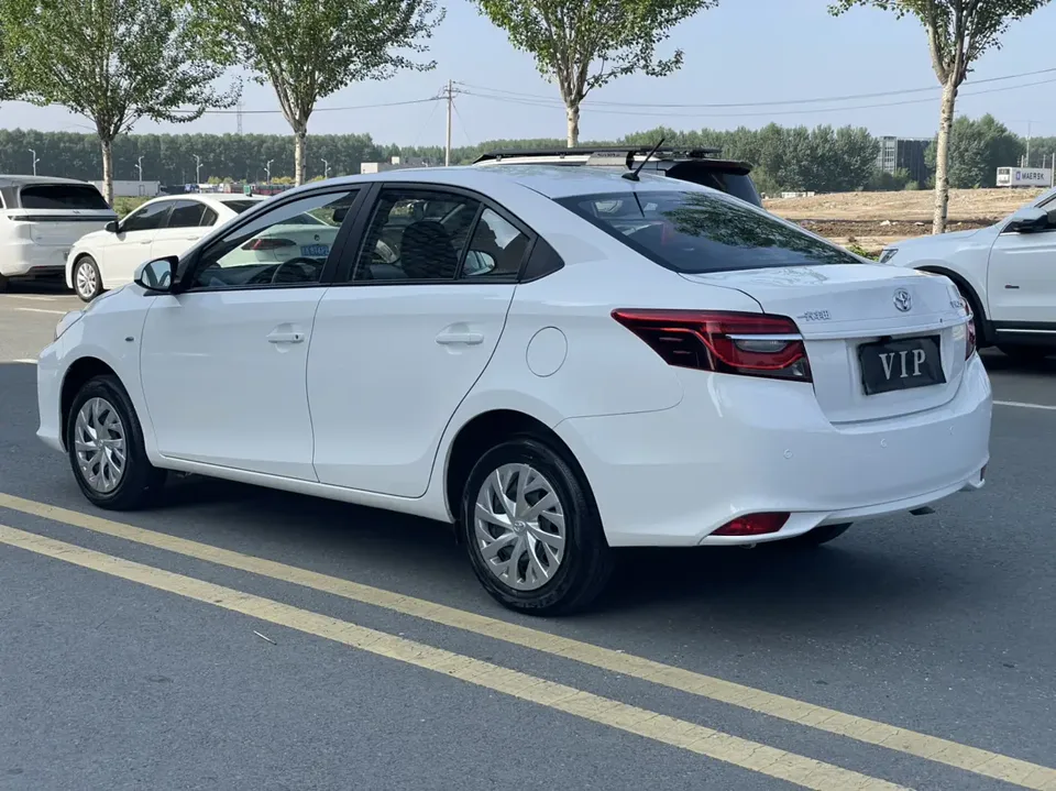 Toyota Vios Vios 1.5L CVT CARE Edition 2022 — миниатюра 4