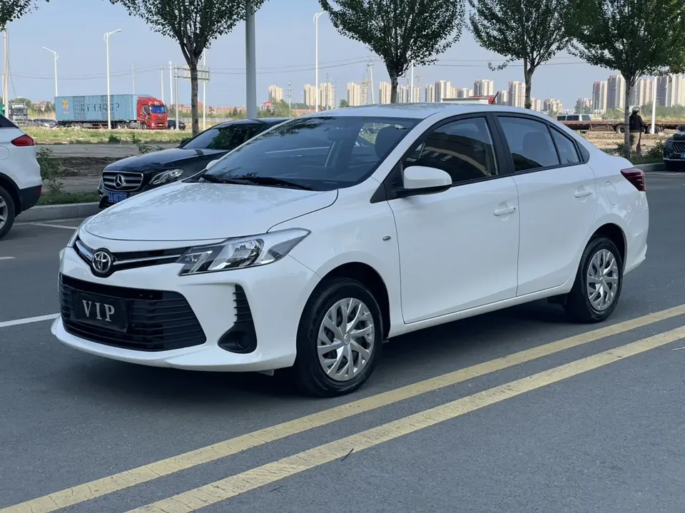 Toyota Vios Vios 1.5L CVT CARE Edition 2022 — фото 1, купить с доставкой в Москву