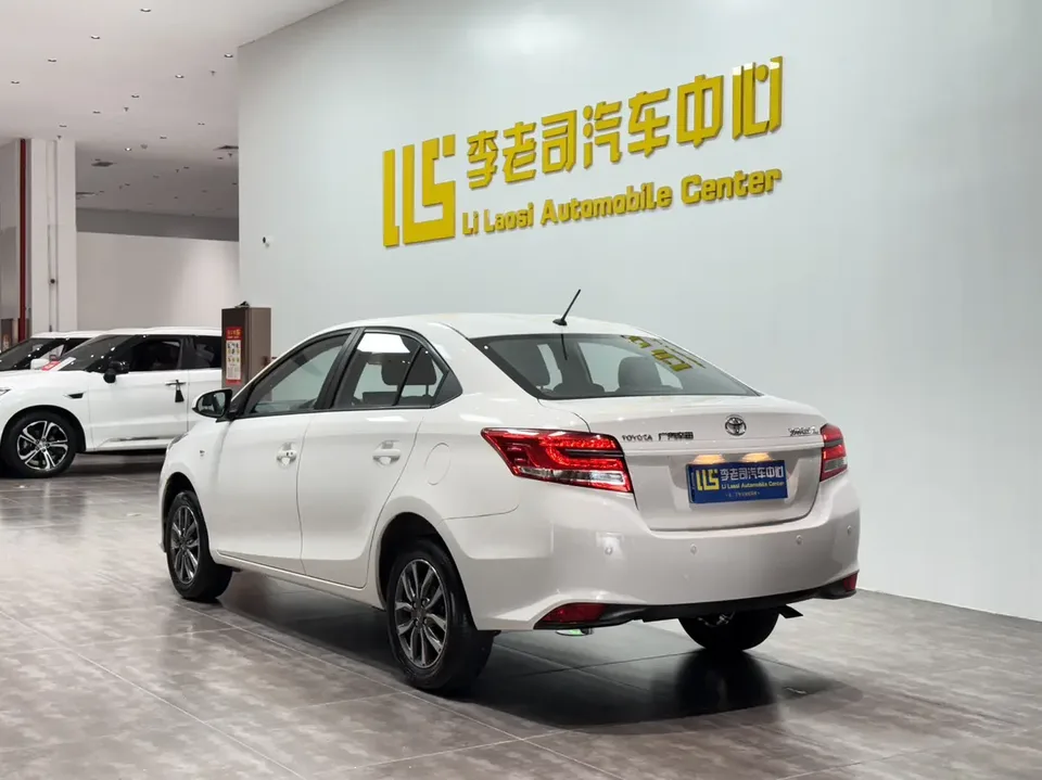 Toyota YARiS L Enjoy YARiS L Enjoy YARiS L enjoys the 2022 1.5L CVT luxury PLUS version 2022 — thumbnail 2