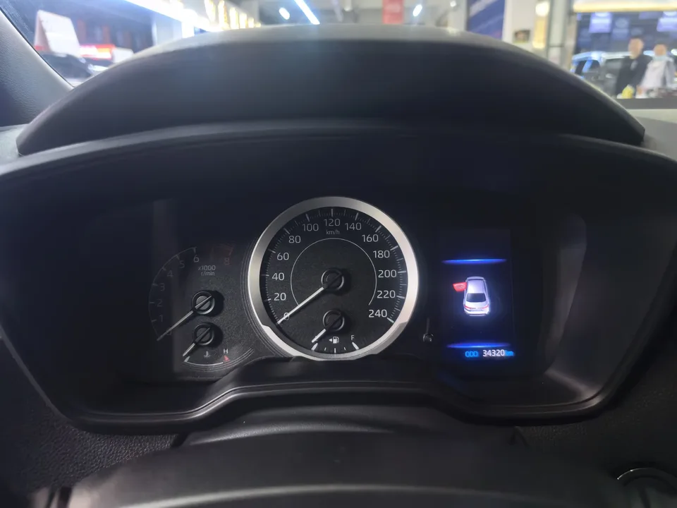 Toyota Levin Lei Ling 2022 Lelink 185T CVT Sports Edition 2022 — thumbnail 3