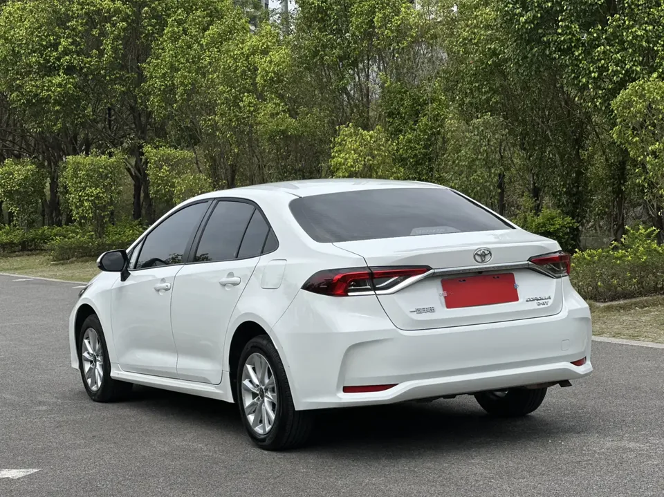 Toyota Corolla Corolla 1.2T S-CVT Elite Edition 2023 — миниатюра 2