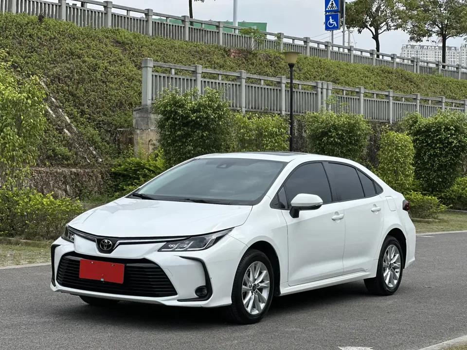 Toyota Corolla Corolla 1.2T S-CVT Elite Edition 2023 — фото 1, купить с доставкой в Москву