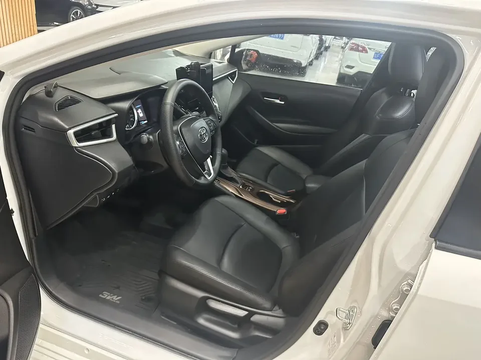 Toyota Corolla Corolla 1.2T S-CVT Pioneer Edition 2023 — thumbnail 3