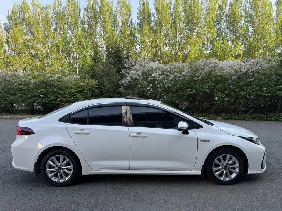 Toyota Corolla Corolla Intelligent Electric Hybrid Dual Engine 1.8L E-CVT Elite Edition 2024 — thumbnail 2
