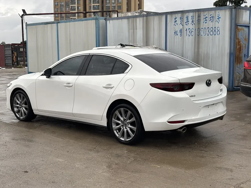 Mazda Axela Mazda3 2.0L Automatic Elegant Edition 2023 — thumbnail 4