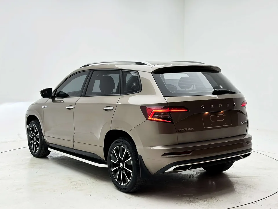 Skoda Karoq Karoq TSI280 Exclusive Edition 2022 — thumbnail 2