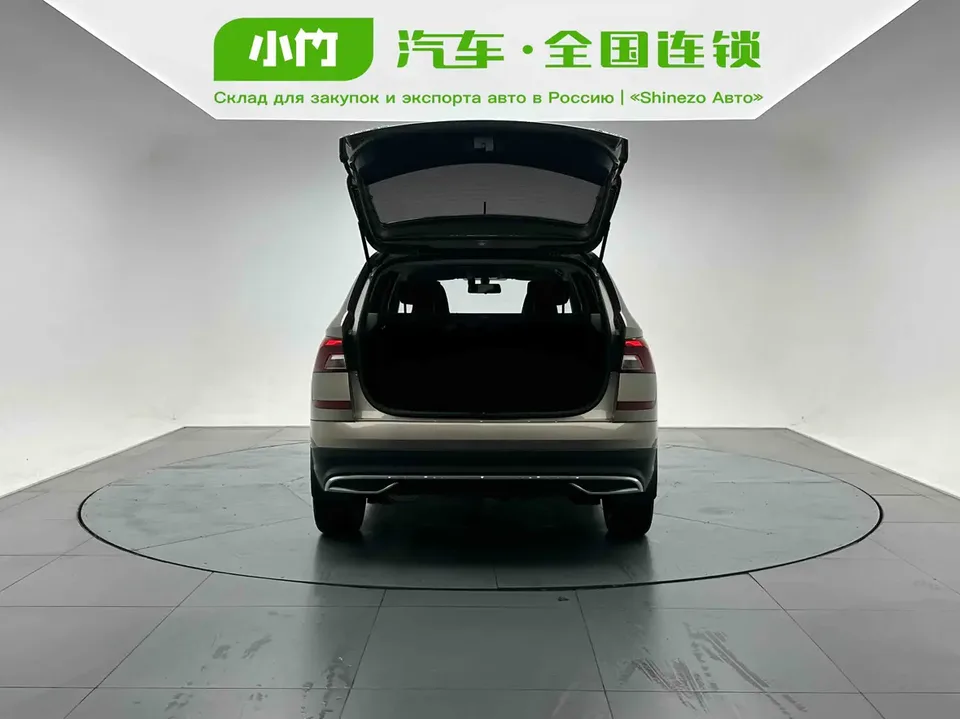 Skoda Comek Comek 1.5L automatic comfort version 2022 — thumbnail 3