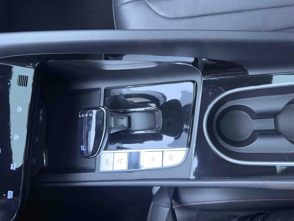 Hyundai Elantra Elantra 1.5L CVT 20th SE 20th Anniversary Edition 2022 — thumbnail 4