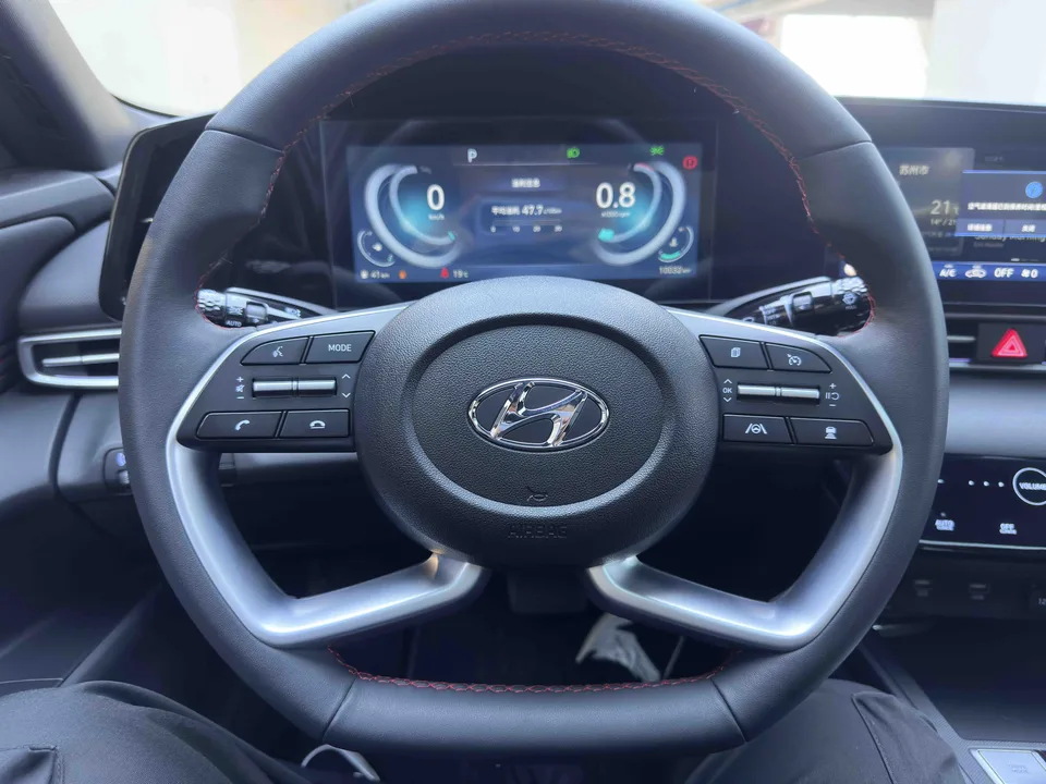 Hyundai Elantra Elantra 1.5L CVT 20th SE 20th Anniversary Edition 2022 — thumbnail 5