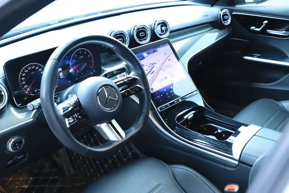 Mercedes-Benz C-Class Mercedes Benz C Class Mercedes-Benz C-Class 2023 C 260 L Sports Edition 2023 — thumbnail 4