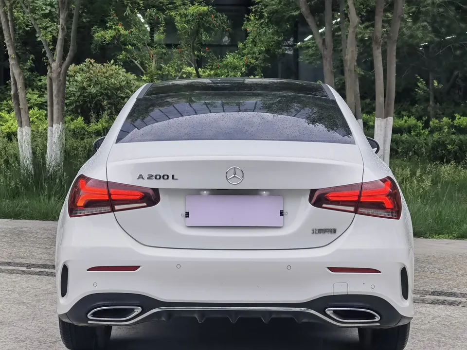 Mercedes-Benz Mercedes Benz A Class Mercedes-Benz A-Class 2022 facelift A 200 L sports sedan fashion version 2022 — миниатюра 2