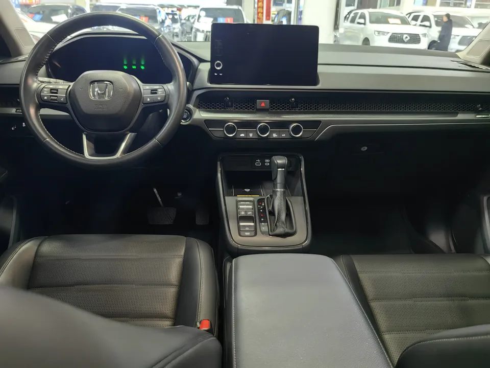 Honda CR-V Honda CR-V 2024 240TURBO CVT 2WD 5-seater version 2024 — миниатюра 3