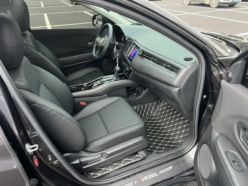 Honda VEZEL Binzhi 1.5L CVT Elite Smart Edition 2022 — thumbnail 3