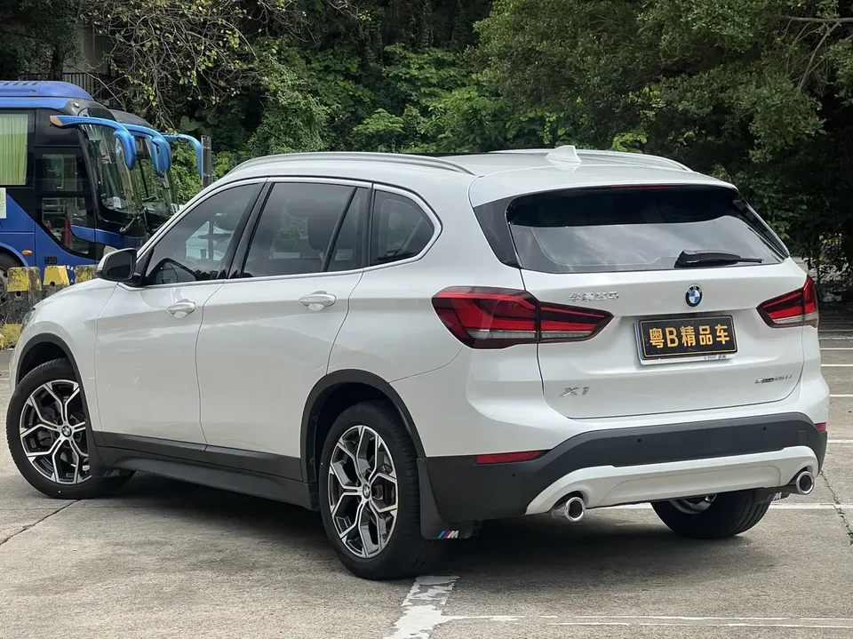 BMW X1 BMW X1 2022 sDrive25Li Leading Edition 2022 — миниатюра 2