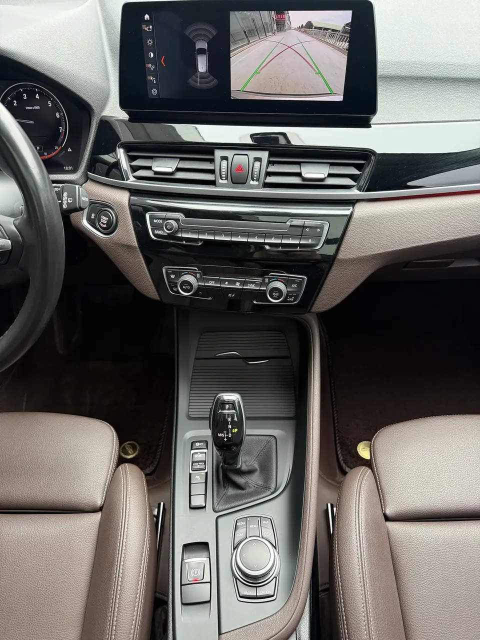 BMW X1 BMW X1 2022 sDrive25Li Leading Edition 2022 — миниатюра 4