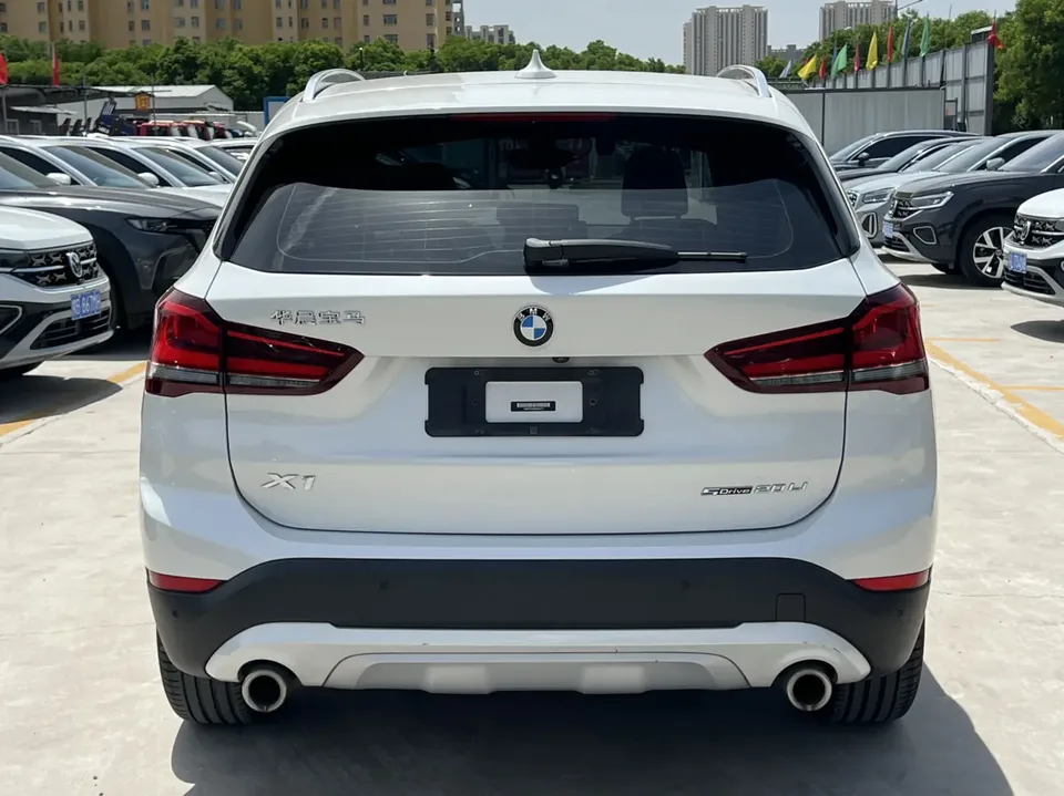 BMW X1 BMW X1 2022 sDrive20Li Fashion Edition 2022 — миниатюра 2