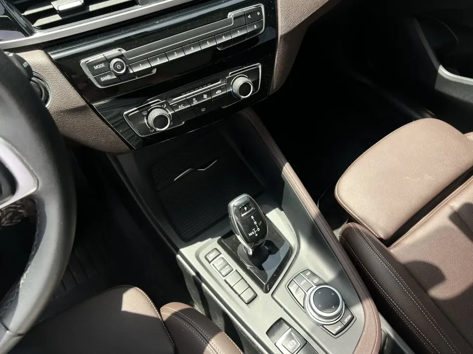 BMW X1 BMW X1 2022 sDrive20Li Fashion Edition 2022 — миниатюра 4