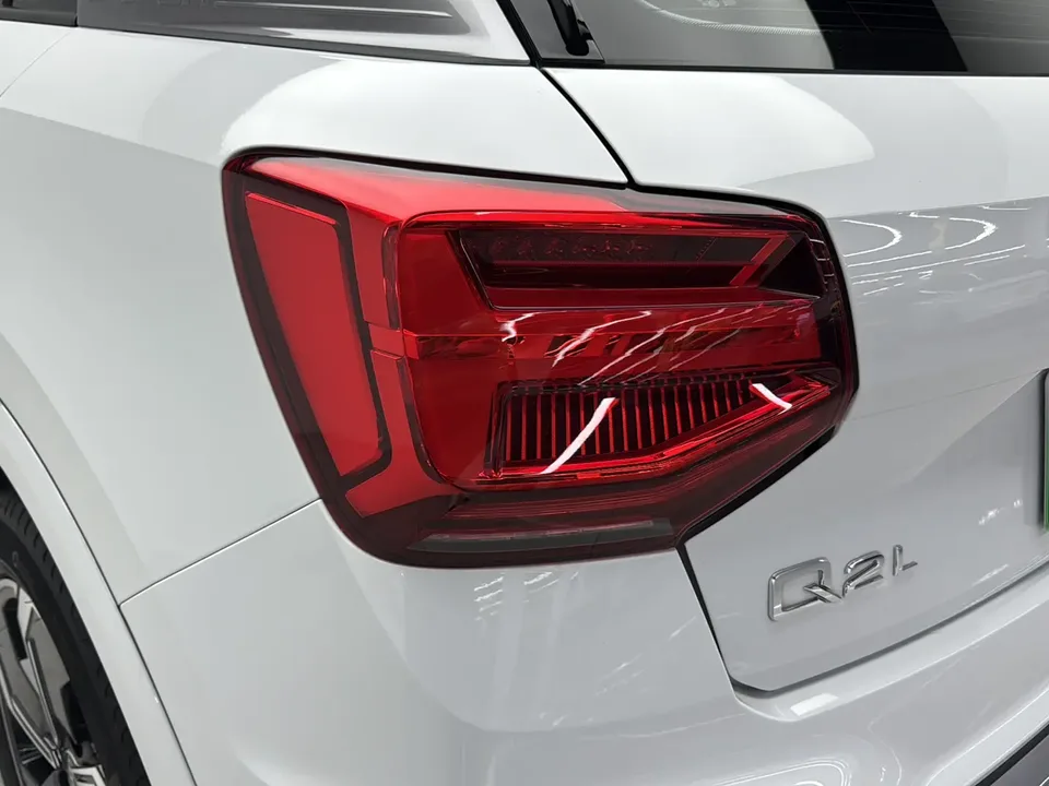 Audi Q2L e-tron Q2L e-tron Audi Q2L e-tron 2022 pure electric smart model 2022 — thumbnail 3
