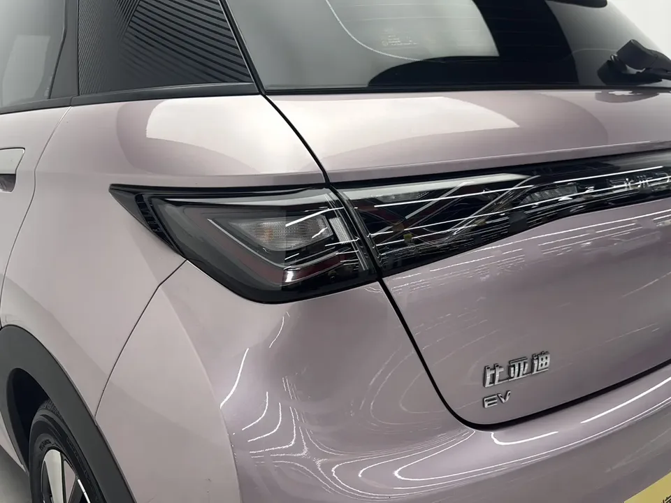 BYD Dolphin Dolphin Dolphin 2023 Fashion Edition 2023 — thumbnail 4