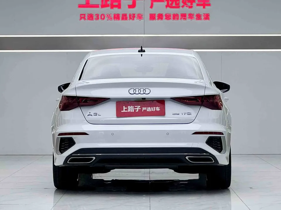 Audi A3 A3 A3L Limousine 35 TFSI aggressive and sporty 2024 — thumbnail 2