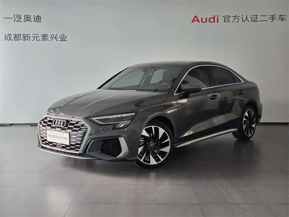 Audi A3 A3L Limousine 35 TFSI Fashion Sports 2022 — фото 1, купить с доставкой в Москву