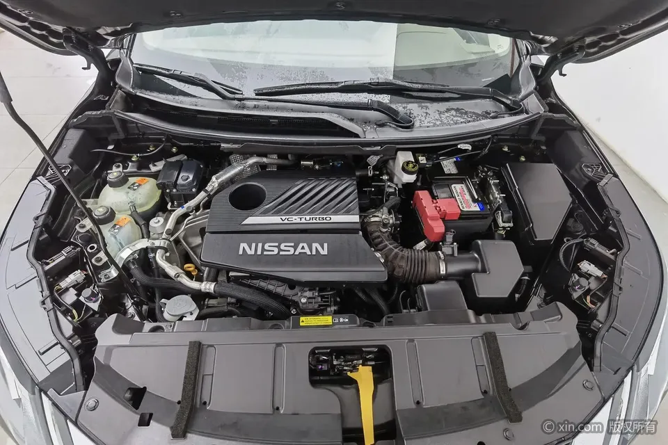 Nissan X-Trail VC-Turbo 300 CVT 4WD Deluxe Edition 2022 — миниатюра 2