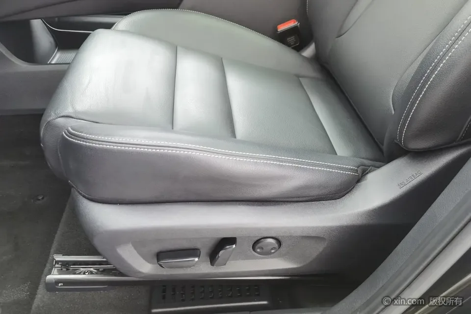 Nissan X-Trail VC-Turbo 300 CVT 4WD Deluxe Edition 2022 — миниатюра 5