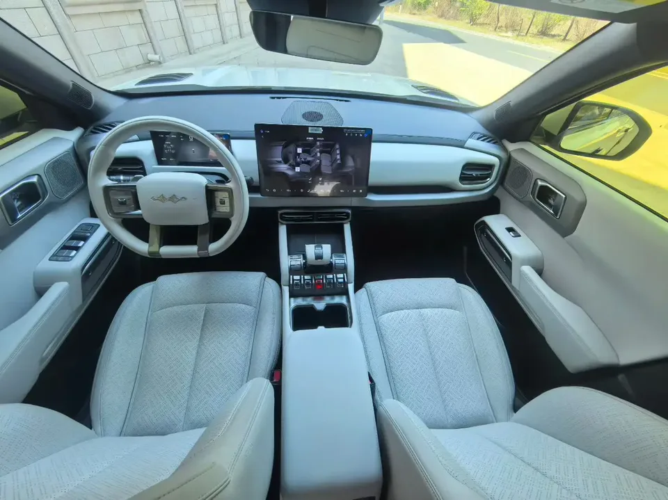BYD Leopard Titanium 3 501KM Rear-wheel Drive Intelligent Driving Max Edition 2025 — миниатюра 5