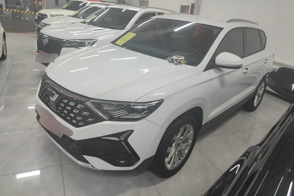 Jetta VS5 VS5 280TSI automatic aggressive version 2024 — photo 1, buy with delivery to Moscow