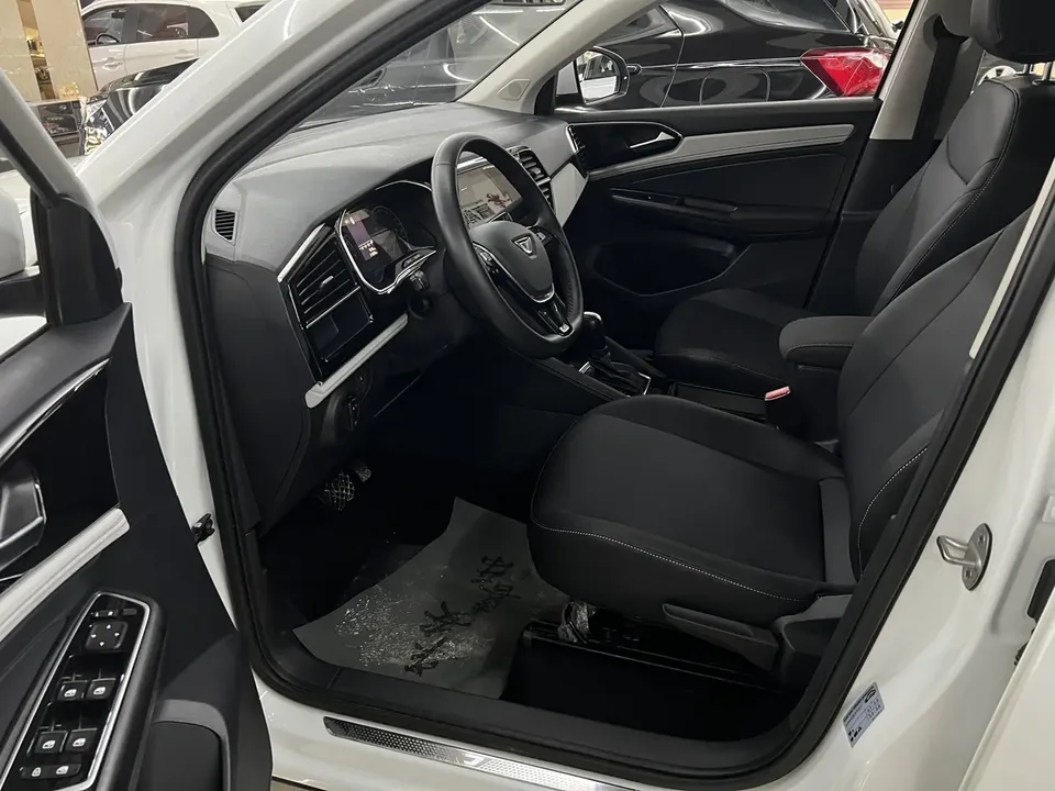Jetta VS5 280TSI Automatic Joy Edition 2023 — миниатюра 4