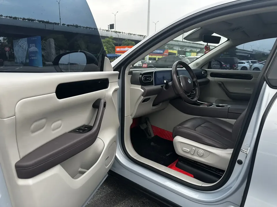 Leapmotor Zero running C11 Extended Range 180 Comfort Edition 2023 — миниатюра 4