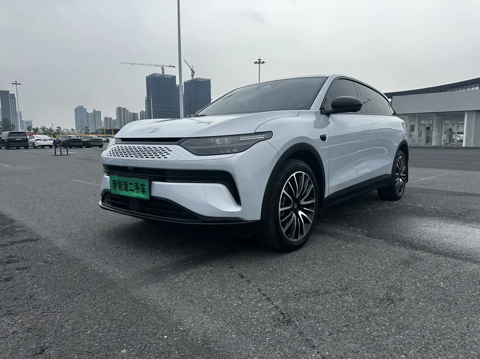 Leapmotor Zero running C11 2023