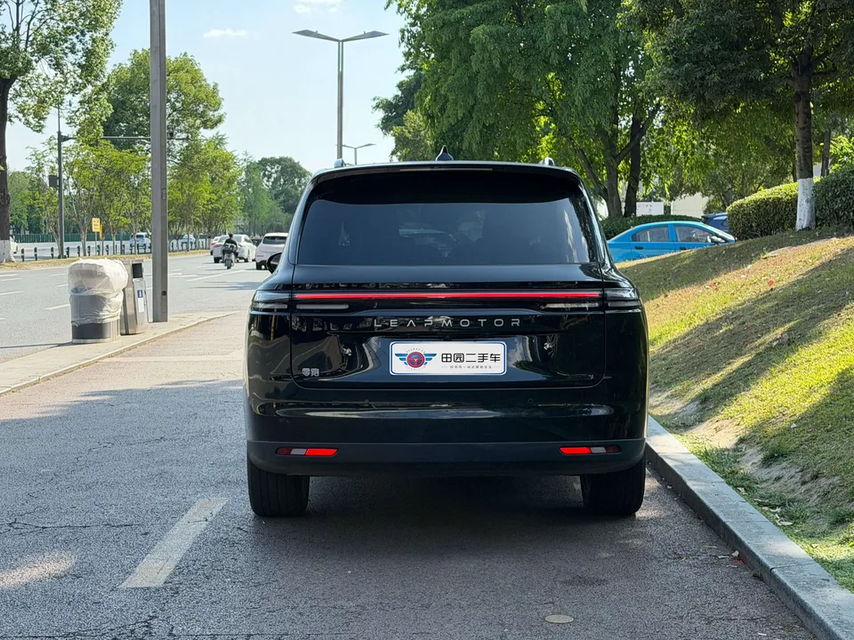 Leapmotor C16 pure electric version 520 LiDAR version 2024 — миниатюра 2