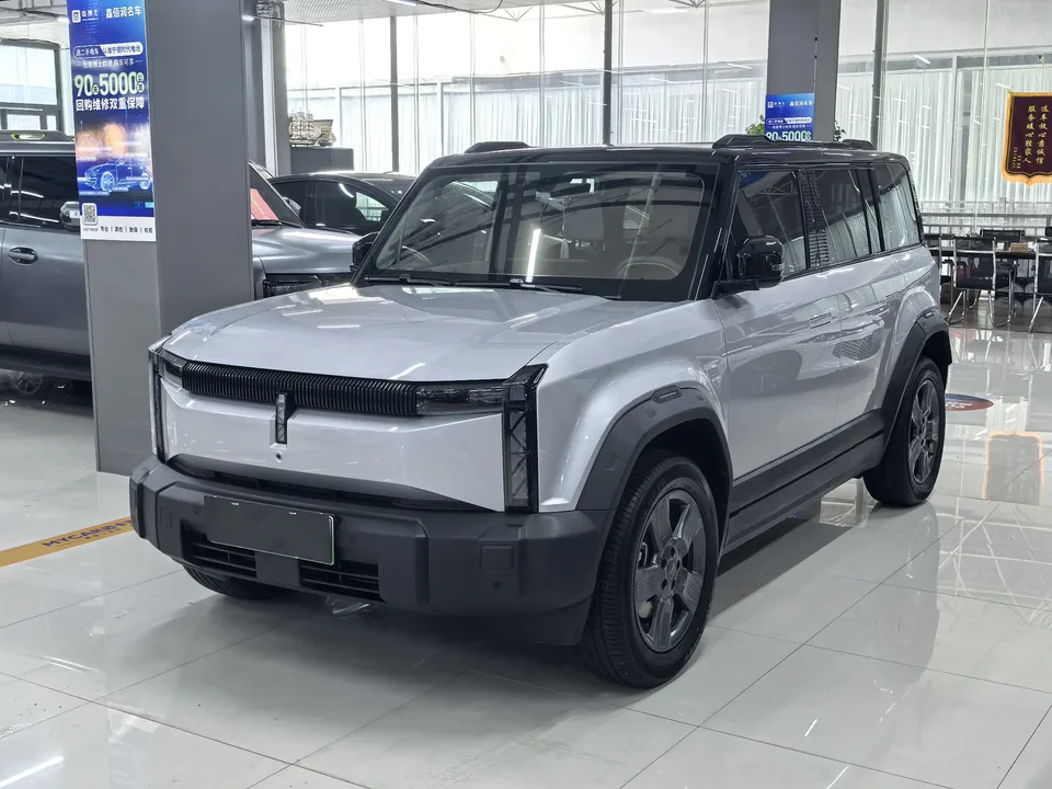 iCAR 03 03 two-wheel drive long-range version 2024 — photo 1, buy with delivery to Moscow