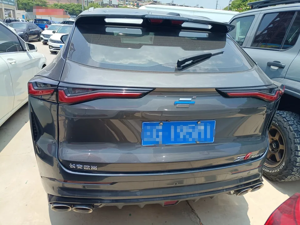 Oshan Changan Auchan Z6 Changan Auchan Z6 Blue Whale 1.5T DCT Intelligent Navigation 2022 — thumbnail 2