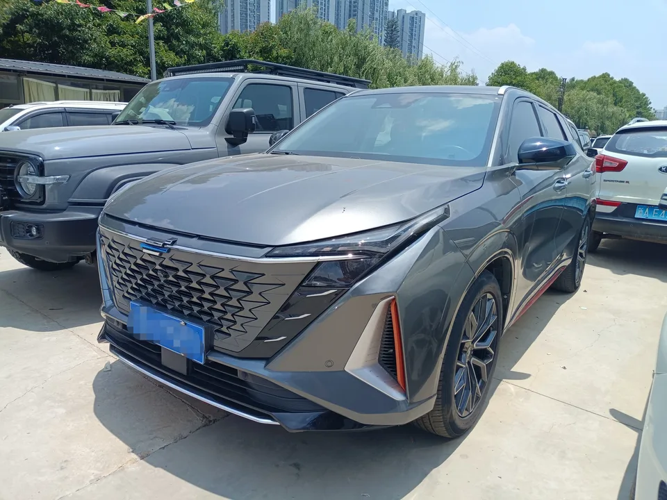 Oshan Changan Auchan Z6 Changan Auchan Z6 Blue Whale 1.5T DCT Intelligent Navigation 2022 — photo 1, buy with delivery to Moscow
