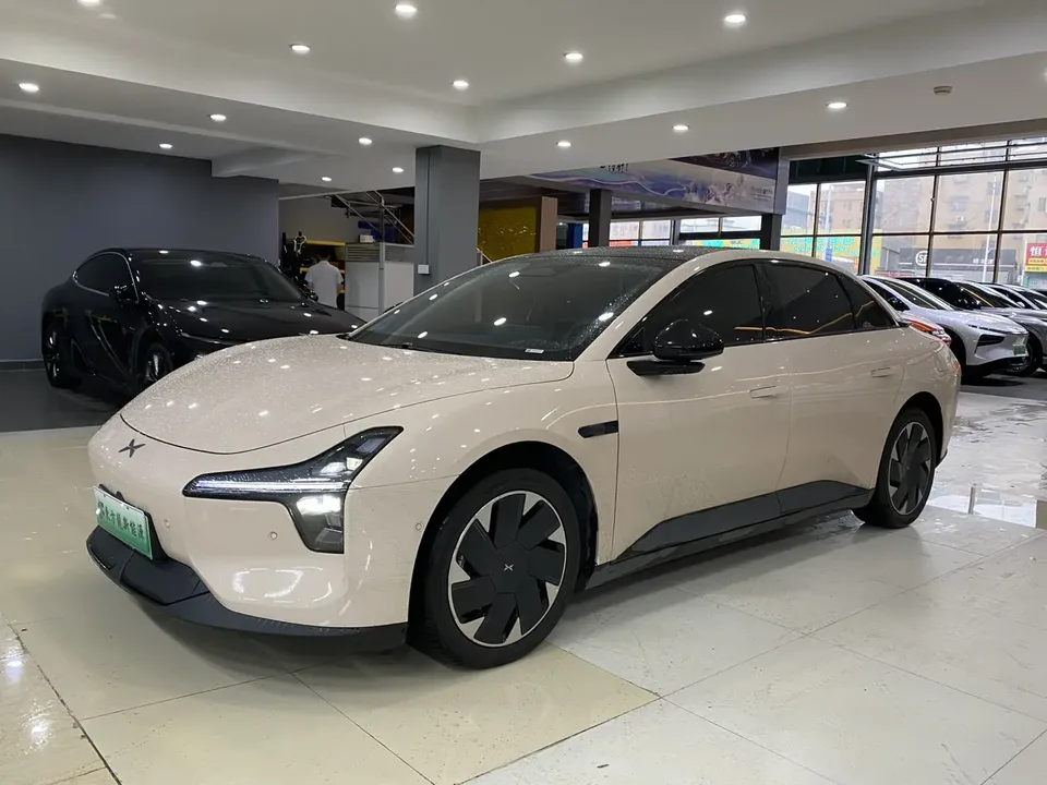 XPeng Xiaopeng MONA M03 Xiaopeng MONA M03 502 Long Range Max Edition 2026 — photo 1, buy with delivery to Moscow