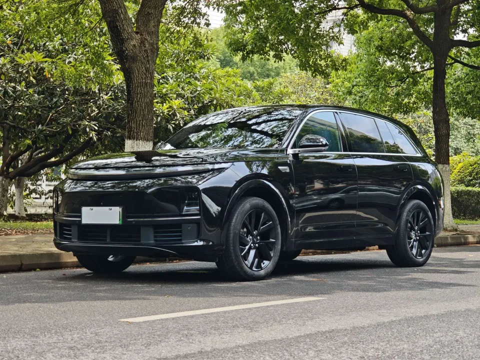 Li Xiang L7 Ideal L7 Pro version 2023 — photo 1, buy with delivery to Moscow